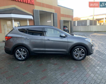 Серый Хендай Санта Фе, объемом двигателя 2.2 л и пробегом 177 тыс. км за 18700 $, фото 2 на Automoto.ua