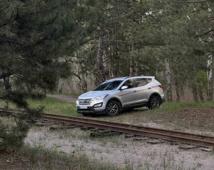 Сірий Хендай Санта Фе, об'ємом двигуна 2 л та пробігом 200 тис. км за 14000 $, фото 1 на Automoto.ua