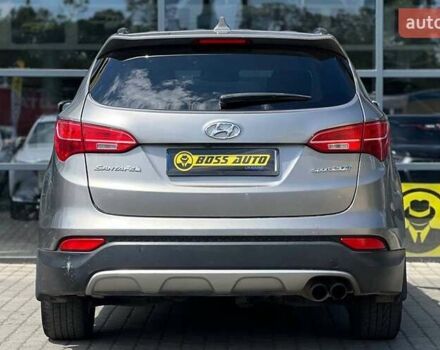 Серый Хендай Санта Фе, объемом двигателя 2 л и пробегом 200 тыс. км за 14500 $, фото 4 на Automoto.ua