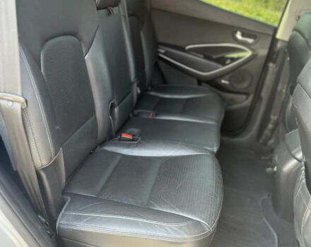 Сірий Хендай Санта Фе, об'ємом двигуна 2 л та пробігом 209 тис. км за 17900 $, фото 29 на Automoto.ua