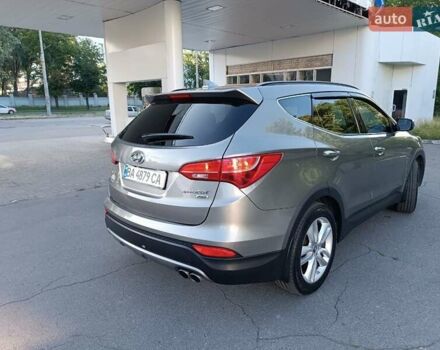 Серый Хендай Санта Фе, объемом двигателя 2 л и пробегом 177 тыс. км за 16500 $, фото 2 на Automoto.ua