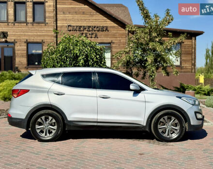 Серый Хендай Санта Фе, объемом двигателя 2.2 л и пробегом 290 тыс. км за 13700 $, фото 13 на Automoto.ua