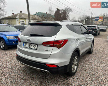 Серый Хендай Санта Фе, объемом двигателя 2 л и пробегом 247 тыс. км за 16500 $, фото 6 на Automoto.ua
