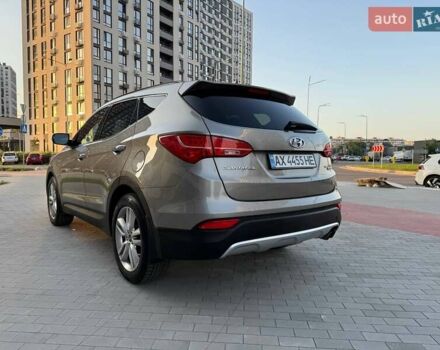 Сірий Хендай Санта Фе, об'ємом двигуна 2 л та пробігом 170 тис. км за 13900 $, фото 13 на Automoto.ua
