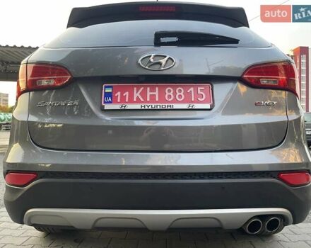 Сірий Хендай Санта Фе, об'ємом двигуна 2 л та пробігом 186 тис. км за 17499 $, фото 20 на Automoto.ua