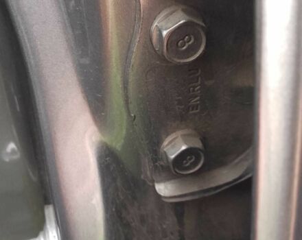 Серый Хендай Санта Фе, объемом двигателя 2.4 л и пробегом 147 тыс. км за 14700 $, фото 17 на Automoto.ua