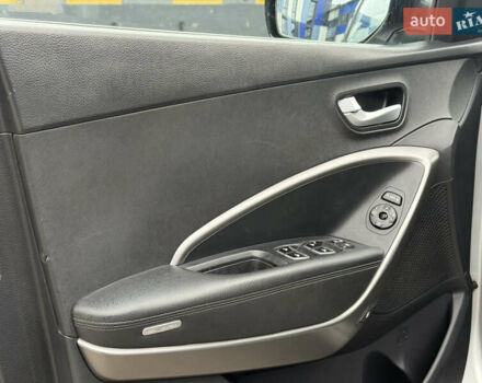 Серый Хендай Санта Фе, объемом двигателя 2.2 л и пробегом 185 тыс. км за 18550 $, фото 35 на Automoto.ua