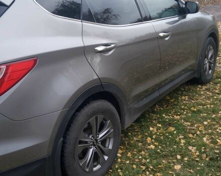 Серый Хендай Санта Фе, объемом двигателя 2.4 л и пробегом 147 тыс. км за 14700 $, фото 3 на Automoto.ua