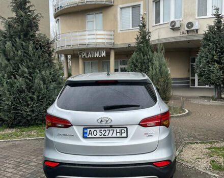 Серый Хендай Санта Фе, объемом двигателя 2 л и пробегом 281 тыс. км за 16600 $, фото 2 на Automoto.ua