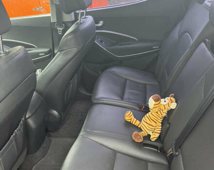 Серый Хендай Санта Фе, объемом двигателя 2 л и пробегом 281 тыс. км за 16600 $, фото 17 на Automoto.ua