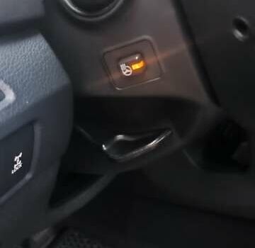 Серый Хендай Санта Фе, объемом двигателя 2.2 л и пробегом 127 тыс. км за 18000 $, фото 17 на Automoto.ua