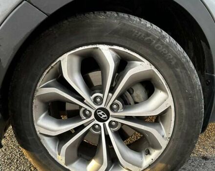 Серый Хендай Санта Фе, объемом двигателя 2.2 л и пробегом 133 тыс. км за 17400 $, фото 17 на Automoto.ua