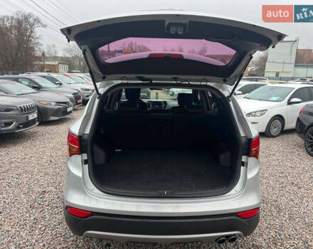 Серый Хендай Санта Фе, объемом двигателя 2 л и пробегом 247 тыс. км за 16500 $, фото 8 на Automoto.ua