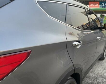 Сірий Хендай Санта Фе, об'ємом двигуна 2 л та пробігом 186 тис. км за 17499 $, фото 17 на Automoto.ua