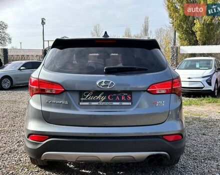 Серый Хендай Санта Фе, объемом двигателя 2 л и пробегом 129 тыс. км за 19000 $, фото 5 на Automoto.ua