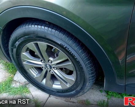 Сірий Хендай Санта Фе, об'ємом двигуна 2.4 л та пробігом 204 тис. км за 13500 $, фото 9 на Automoto.ua