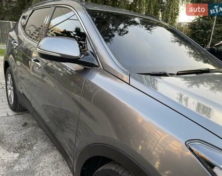 Сірий Хендай Санта Фе, об'ємом двигуна 2 л та пробігом 186 тис. км за 17499 $, фото 16 на Automoto.ua