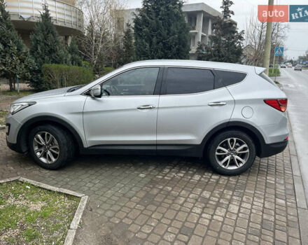 Серый Хендай Санта Фе, объемом двигателя 2 л и пробегом 281 тыс. км за 16600 $, фото 3 на Automoto.ua