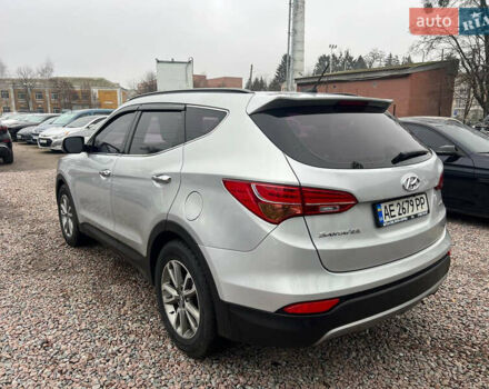 Серый Хендай Санта Фе, объемом двигателя 2 л и пробегом 247 тыс. км за 16500 $, фото 4 на Automoto.ua