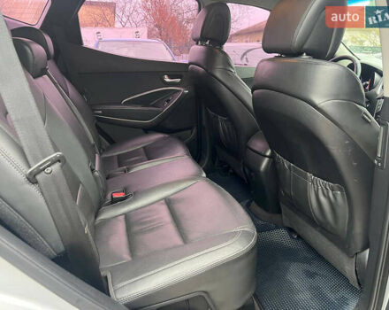 Серый Хендай Санта Фе, объемом двигателя 2 л и пробегом 247 тыс. км за 16500 $, фото 13 на Automoto.ua