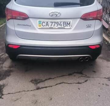 Серый Хендай Санта Фе, объемом двигателя 2.2 л и пробегом 127 тыс. км за 18000 $, фото 3 на Automoto.ua