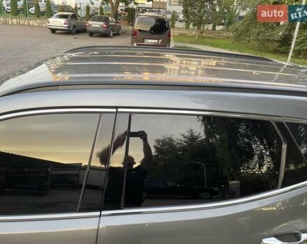 Сірий Хендай Санта Фе, об'ємом двигуна 2 л та пробігом 186 тис. км за 17499 $, фото 14 на Automoto.ua