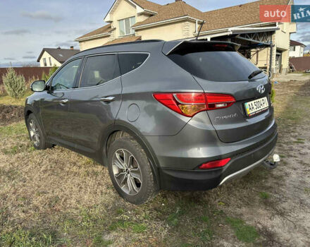 Серый Хендай Санта Фе, объемом двигателя 2.2 л и пробегом 201 тыс. км за 15200 $, фото 1 на Automoto.ua