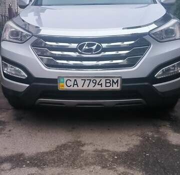 Серый Хендай Санта Фе, объемом двигателя 2.2 л и пробегом 127 тыс. км за 18000 $, фото 2 на Automoto.ua