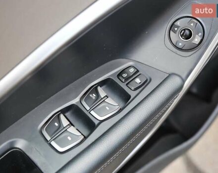 Серый Хендай Санта Фе, объемом двигателя 2.36 л и пробегом 144 тыс. км за 15600 $, фото 21 на Automoto.ua