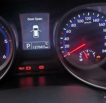 Серый Хендай Санта Фе, объемом двигателя 2.2 л и пробегом 127 тыс. км за 18000 $, фото 11 на Automoto.ua