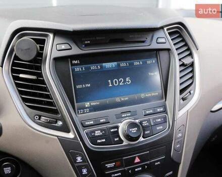 Серый Хендай Санта Фе, объемом двигателя 2.36 л и пробегом 144 тыс. км за 15600 $, фото 16 на Automoto.ua