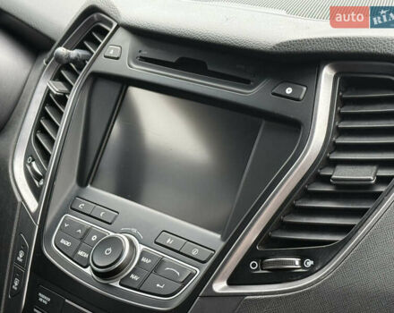 Серый Хендай Санта Фе, объемом двигателя 2.2 л и пробегом 185 тыс. км за 17999 $, фото 48 на Automoto.ua