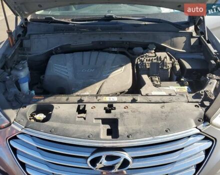 Серый Хендай Санта Фе, объемом двигателя 3.3 л и пробегом 132 тыс. км за 1850 $, фото 11 на Automoto.ua