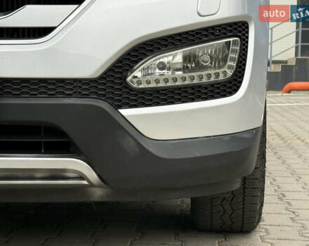 Серый Хендай Санта Фе, объемом двигателя 2.2 л и пробегом 185 тыс. км за 18550 $, фото 18 на Automoto.ua