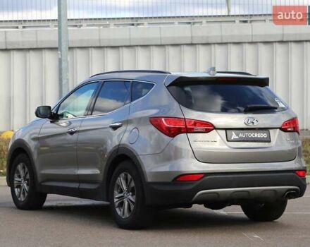 Серый Хендай Санта Фе, объемом двигателя 2.36 л и пробегом 144 тыс. км за 15600 $, фото 5 на Automoto.ua