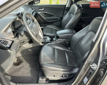 Серый Хендай Санта Фе, объемом двигателя 2.2 л и пробегом 201 тыс. км за 15200 $, фото 8 на Automoto.ua