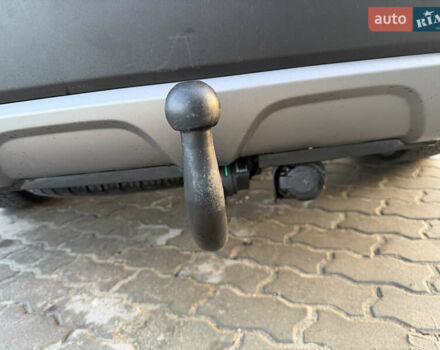 Серый Хендай Санта Фе, объемом двигателя 2.2 л и пробегом 188 тыс. км за 17899 $, фото 8 на Automoto.ua