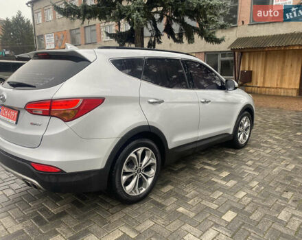 Серый Хендай Санта Фе, объемом двигателя 2 л и пробегом 173 тыс. км за 18200 $, фото 1 на Automoto.ua