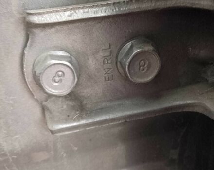 Серый Хендай Санта Фе, объемом двигателя 2.4 л и пробегом 147 тыс. км за 14700 $, фото 16 на Automoto.ua