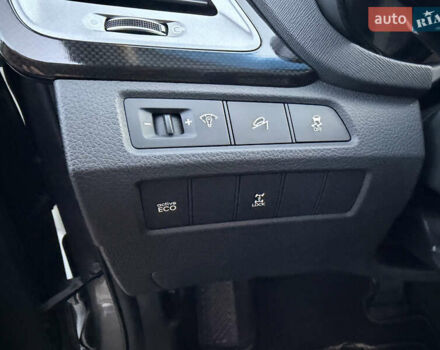 Серый Хендай Санта Фе, объемом двигателя 2.2 л и пробегом 188 тыс. км за 17899 $, фото 26 на Automoto.ua