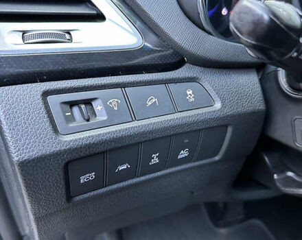 Сірий Хендай Санта Фе, об'ємом двигуна 2.2 л та пробігом 163 тис. км за 19733 $, фото 10 на Automoto.ua