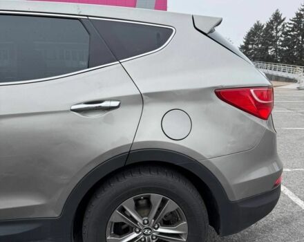 Серый Хендай Санта Фе, объемом двигателя 2.4 л и пробегом 168 тыс. км за 8500 $, фото 3 на Automoto.ua