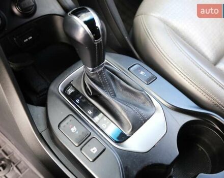 Серый Хендай Санта Фе, объемом двигателя 2.36 л и пробегом 144 тыс. км за 15600 $, фото 19 на Automoto.ua