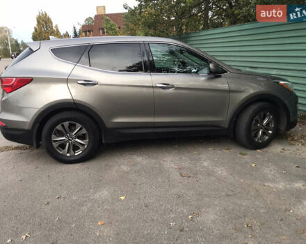 Серый Хендай Санта Фе, объемом двигателя 2.36 л и пробегом 165 тыс. км за 16000 $, фото 5 на Automoto.ua