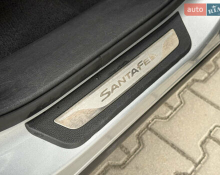 Серый Хендай Санта Фе, объемом двигателя 2.2 л и пробегом 185 тыс. км за 18550 $, фото 44 на Automoto.ua