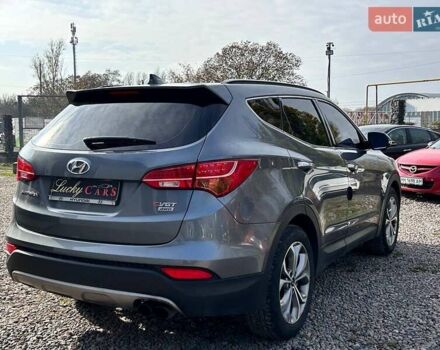 Серый Хендай Санта Фе, объемом двигателя 2 л и пробегом 129 тыс. км за 19000 $, фото 4 на Automoto.ua