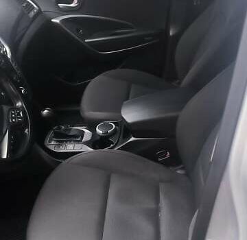 Серый Хендай Санта Фе, объемом двигателя 2.2 л и пробегом 127 тыс. км за 18000 $, фото 5 на Automoto.ua