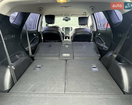 Серый Хендай Санта Фе, объемом двигателя 2 л и пробегом 281 тыс. км за 16600 $, фото 12 на Automoto.ua