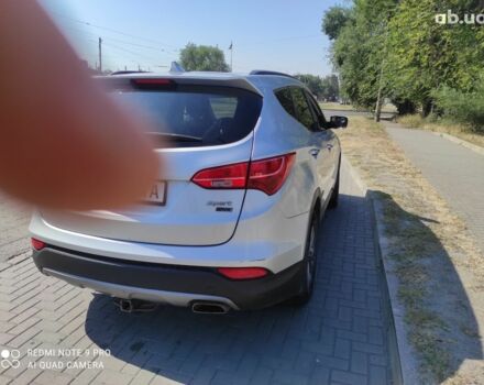Серый Хендай Санта Фе, объемом двигателя 2.4 л и пробегом 200 тыс. км за 15000 $, фото 10 на Automoto.ua