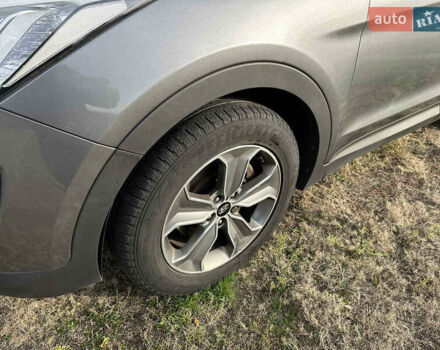 Серый Хендай Санта Фе, объемом двигателя 2.2 л и пробегом 201 тыс. км за 15200 $, фото 4 на Automoto.ua